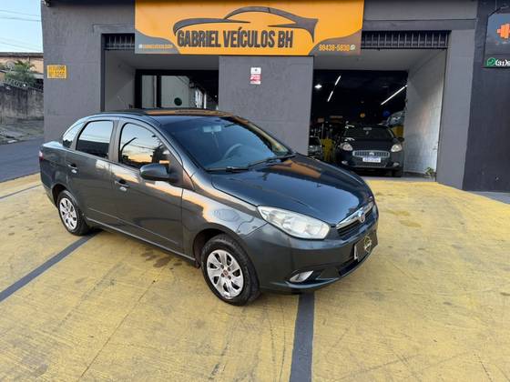 FIAT GRAND SIENA 1.4 MPI 8V FLEX 4P MANUAL FIAT GRAND SIENA 1.4 MPI 8V FLEX 4P MANUAL